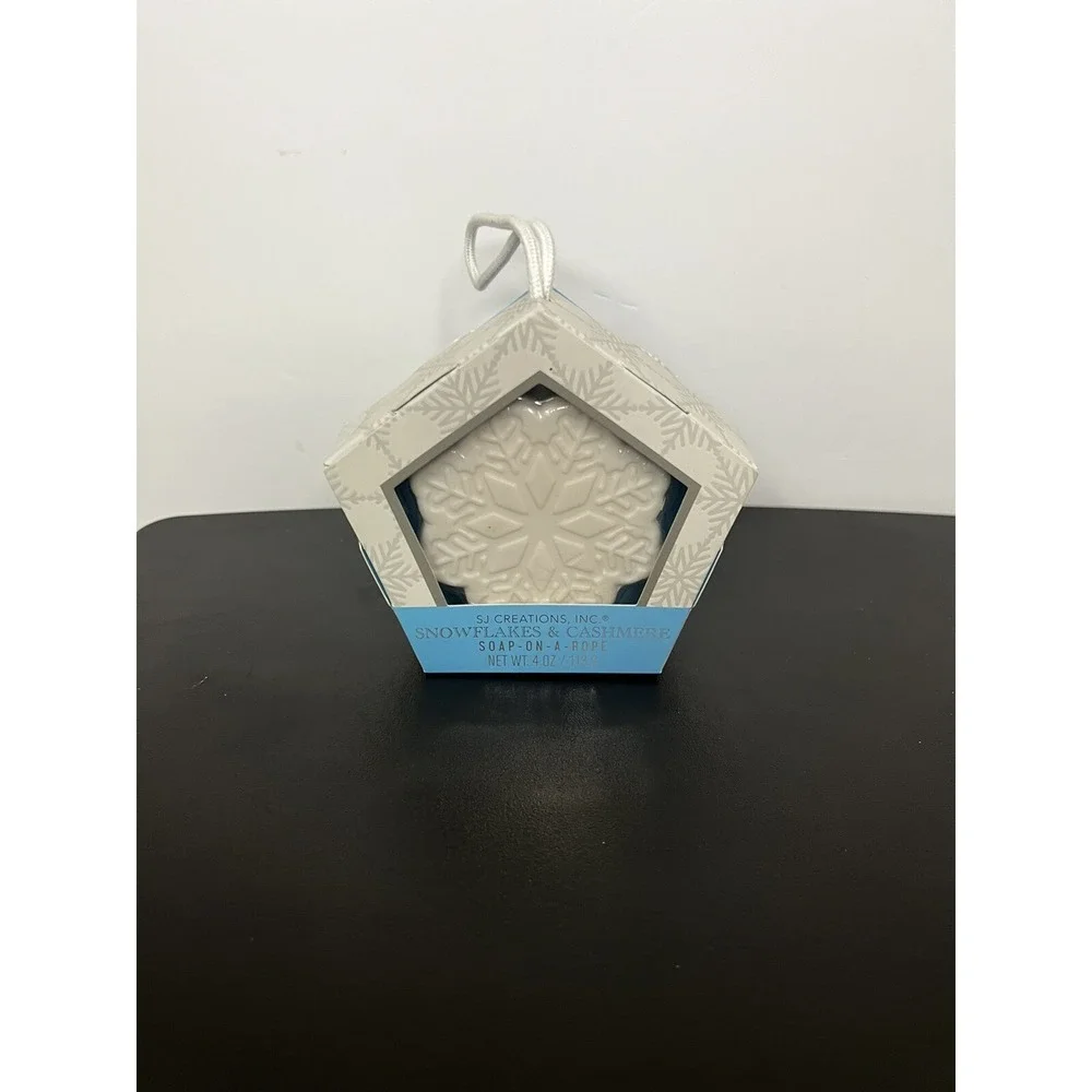 SJ Creations Soap on a Rope - Snowflake & Cashmere 4 oz, Luxe Holiday Gift
